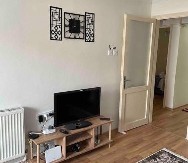 Karsiyaka Apartment | Çift klimalı, 110m2, 3+1, metro 5dk, 1000mbps inte