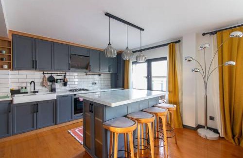Moda Apartment | Stylish & Dreamy 2BR Flat in Moda