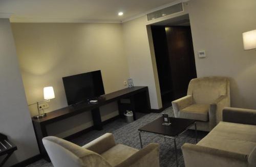 Sekerpinar Hotel | Happy Inn Gebze Hotel