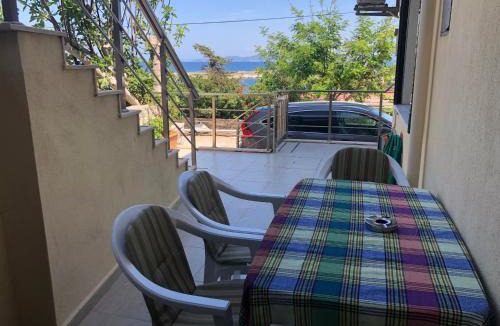 Karaburun Apartment | Teras butik apart