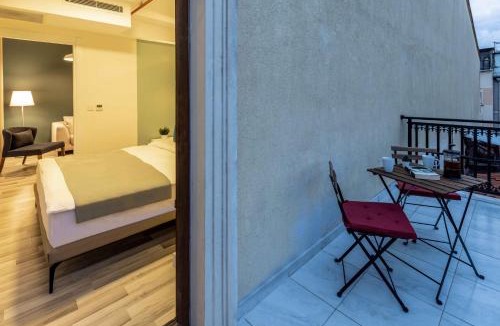 Cihangir Apartment | Monnas Suite