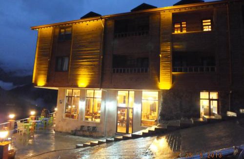 Caykara Hotel | Yedigoller Hotel & Restaurant