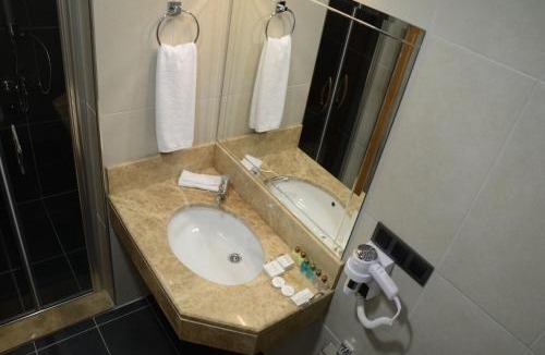 Korfez Hotel | Çınarpark Hotel