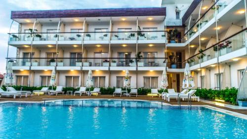 Cesme Hotel | OTEL YENi