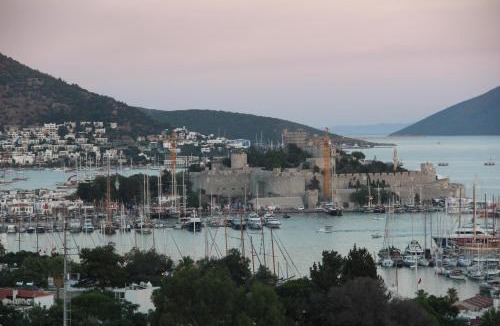 Bodrum City Center Hotel | Flag Suites +12