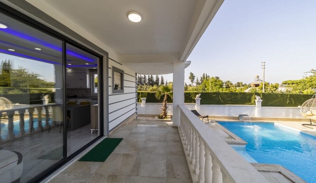 Charming Classic Villa in Muratpasa in Antalya