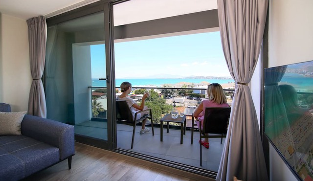Krem Marin Suites