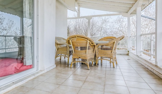 Villa Close to Masukiye Waterfalls with Backyard in Izmit