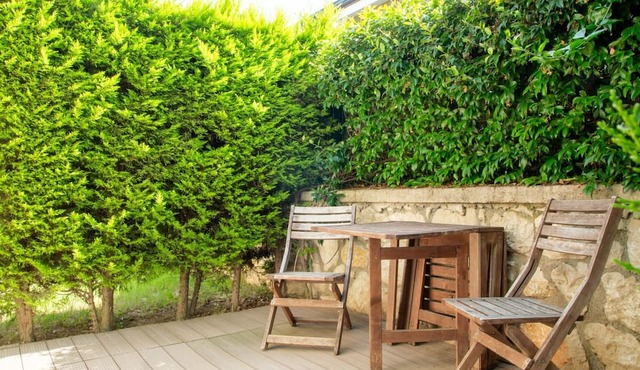 Detached House w Garden 1o min to Seashore in Urla