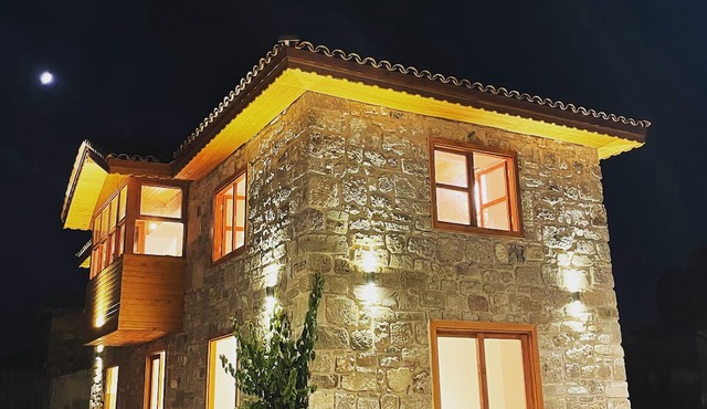 2 min to the beach in the heart of oldtown side