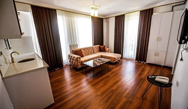 Rosa Therapy Hotel