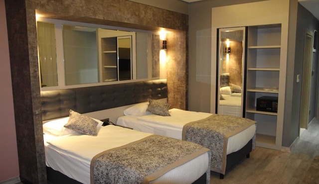 Ereza Otel