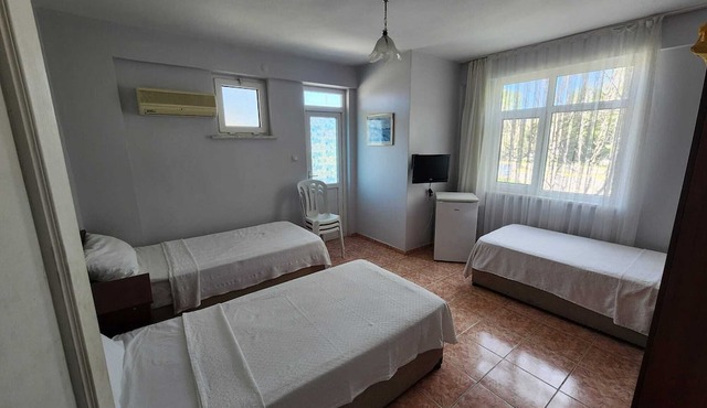 Zeytin Otel Altinoluk