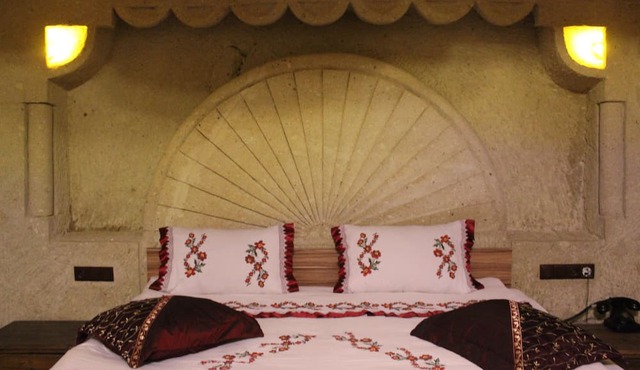 Dilek Tepesi Cave Hotel