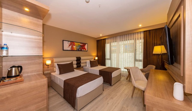 38 Hotel