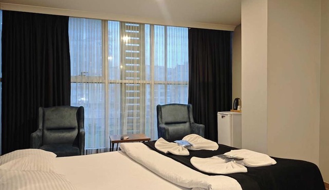 Plus Park Suite & Hotel