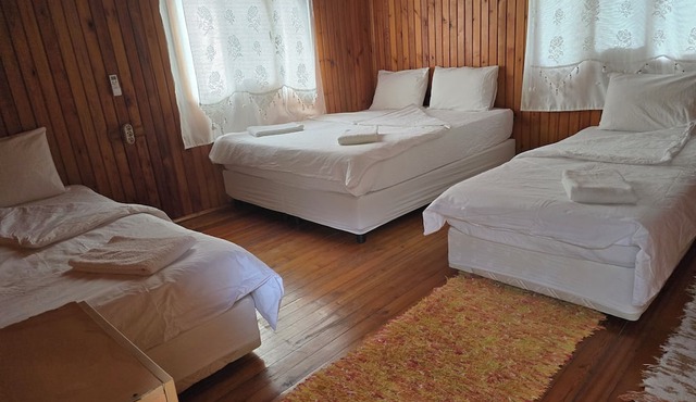 Korsan Pansiyon