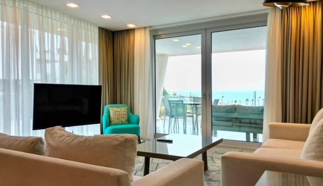 Private Sea-View Residence in Milas