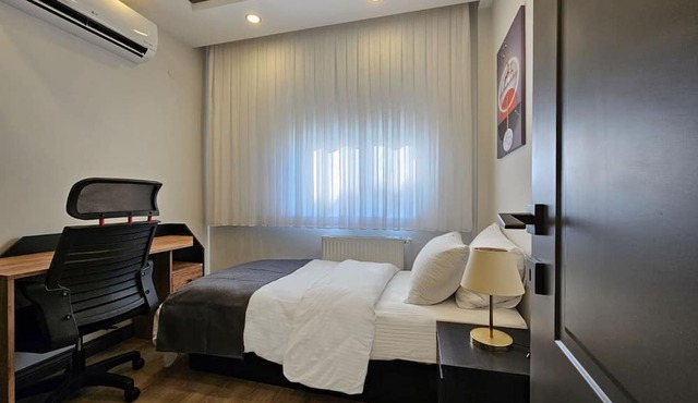 Professionally Maintained Spacious New Suites 2-6