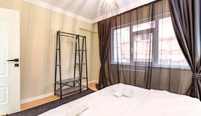 Stylish Flat near Public Transportation in Maltepe in Istanbul