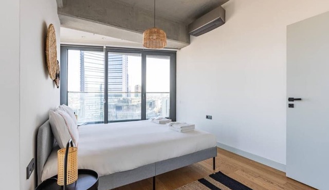 This apartment is a 2 bedroom(s), 1 bathrooms, located in Şişli, İstanbul.
