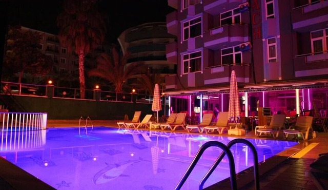 Bay Luna Beach Hotel in Alanya