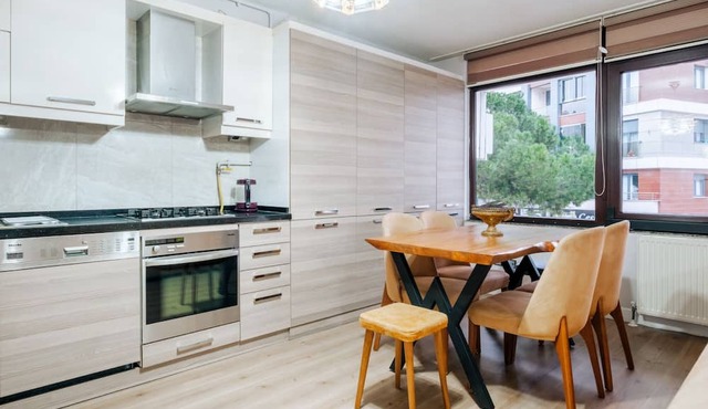 Bright Flat, 9 Min to IstMarina in Istanbul