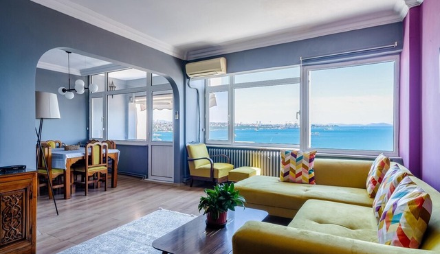 Magnificent Sea View Flat 5 min to Istiklal Square in Istanbul