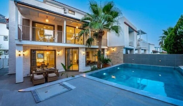 Charming 3bed villa w/pool, very close to centrenn in Antalya