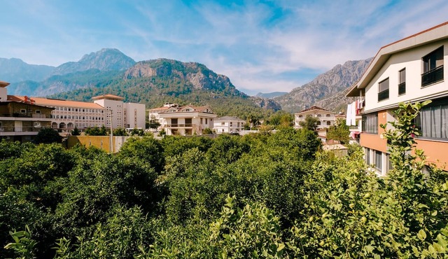 Nature View Flat w Terrace 5 min to Beach in Kemer in Antalya