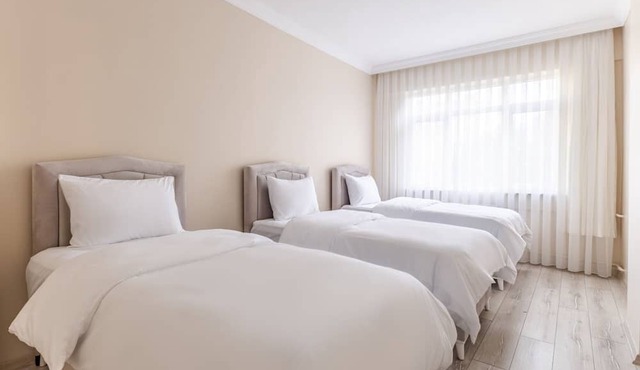 Flat with Balcony 3 min to Public Transportation in Istanbul