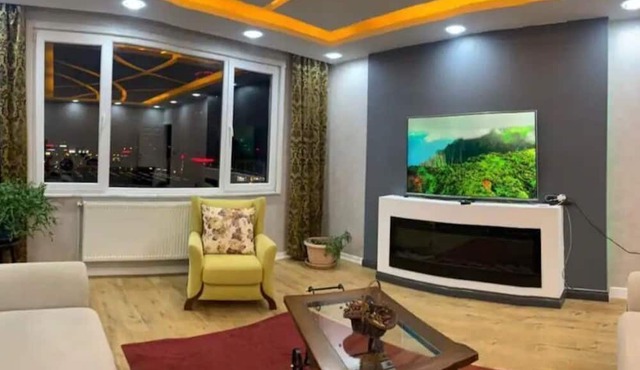 Fascinayting City View Family Frendly Well Furnished 3 bdr 1 living room in Istanbul