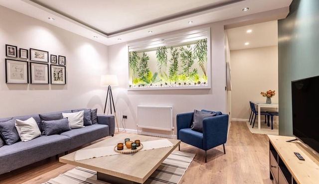 Flat Near Transportation 2 min to Cevahir Mall in Istanbul