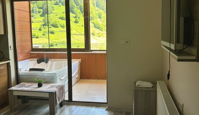 Uzungöl Ozturk Hotel in Çaykara