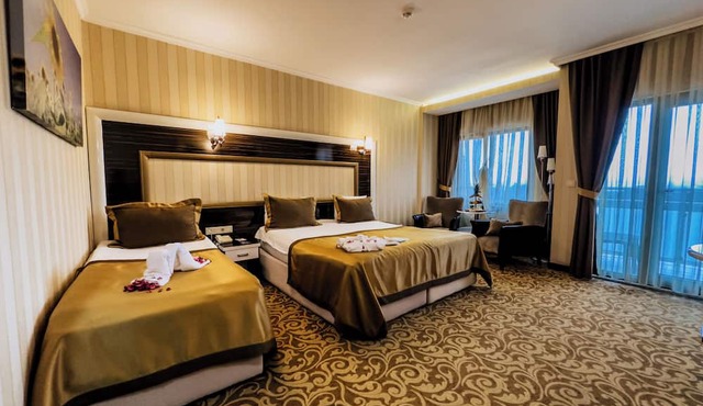 Elegance Resort Hotel Spa Wellness-Aqua in Altinova