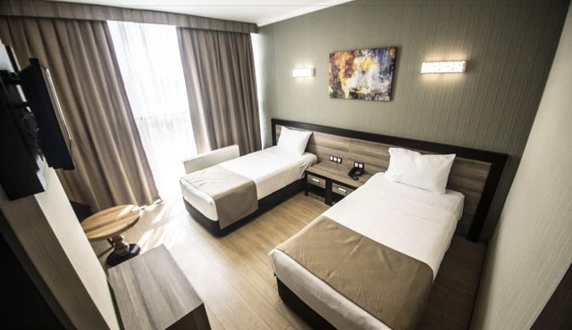 The Corner Hotel in Sincan