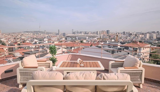Carlsen, GOAT, Unique, Full City View Terrace in Kadıköy