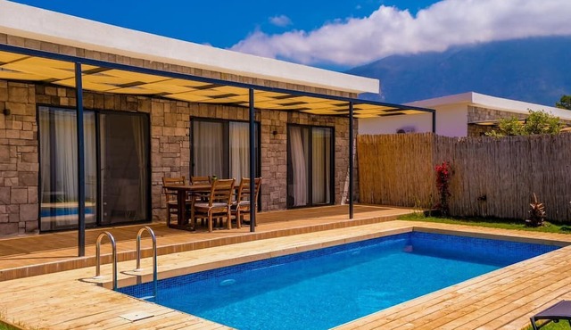 Kıvanç Tatil Köyü