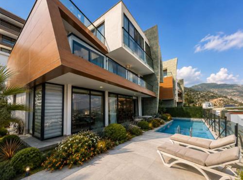 detached villa with full Alanya and sea views