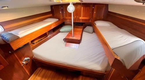 Boat 6 person