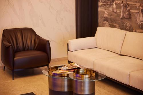 Mari Suites Hotel