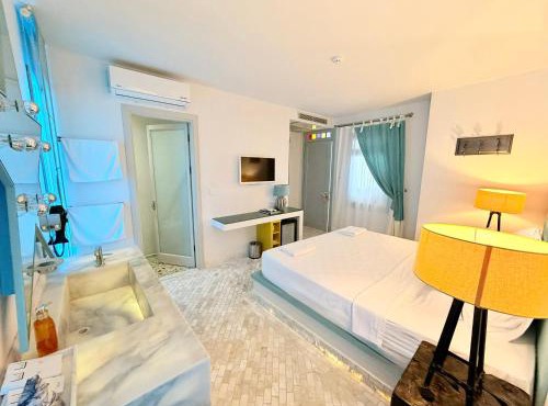Marge Hotel Adult Only 12 plus