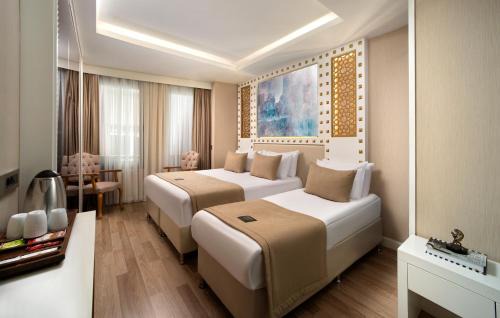 Goms Hotel Old City
