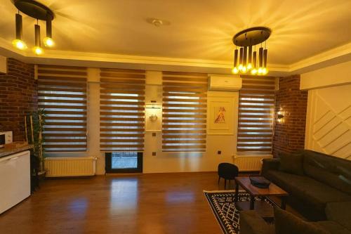 GuestPort No 4 Luxury Suite, Galata Tower View, Balcony, 2 Bathrooms