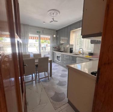 Detached 3 1 House - 10 Minutes to the Sea