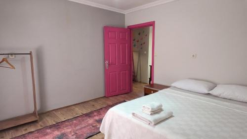 Maşukiye pink house bungalow