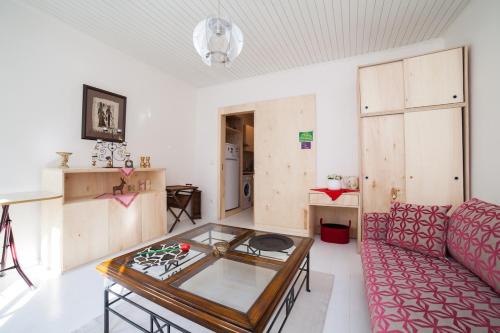 Newly-renovated apartment 1