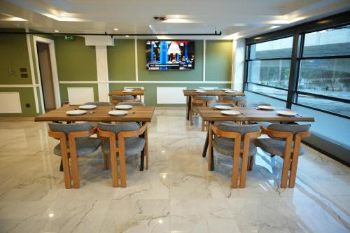 Kent Room Hotel