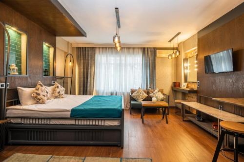 Cube Suites