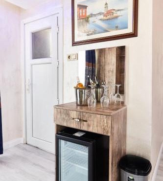Armar Hotel